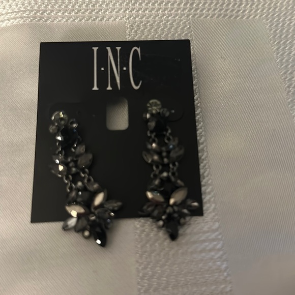 New INC stone sparkly earrings - Picture 2 of 3